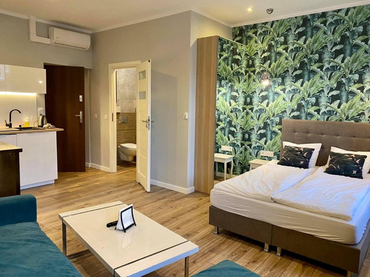 Apartmenty Mariacka 20 -Self Check-In 24H -Loud On The Weekends - By Kanclerz Investment Katowice Buitenkant foto